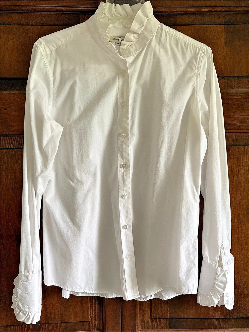 Cortland Park Ruffled Collar Blouse in White Size Medium